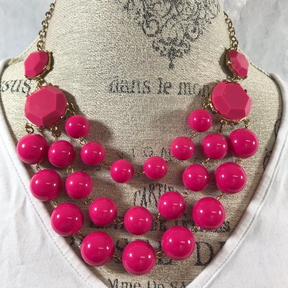 Hot Pink Multi-strand Statement Beaded Chunky Necklace Summer fun vacation wear - Picture 3 of 9